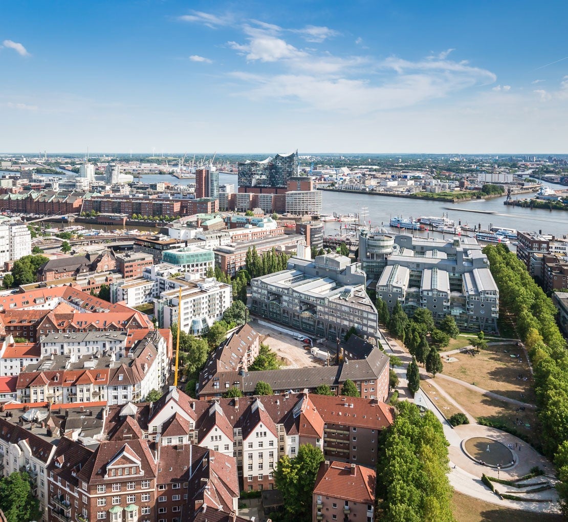 Blick auf Hamburg aus der Vogelperspektive