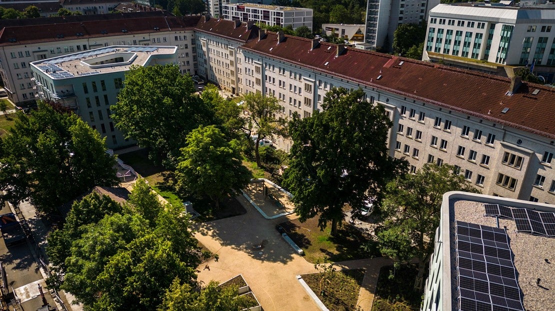 Blick auf Wohnquartier mit Wohnungen an der Seidnitzer Straße